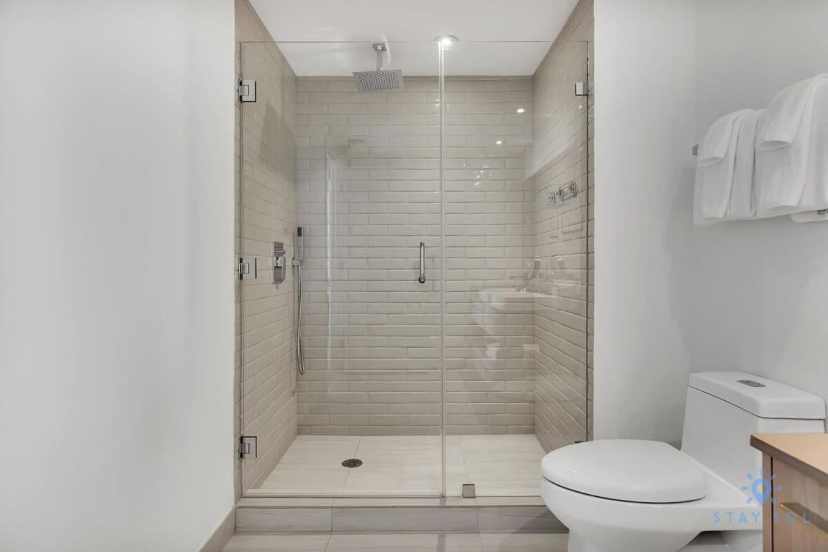 דירות הוליווד Coastal Relaxation - Parking Included - Amazing Pools מראה חיצוני תמונה