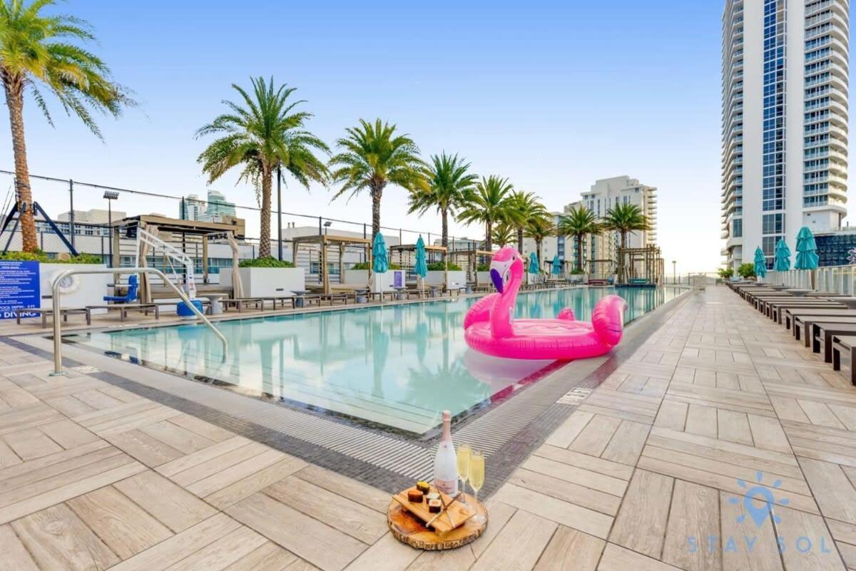 דירות הוליווד Coastal Relaxation - Parking Included - Amazing Pools מראה חיצוני תמונה